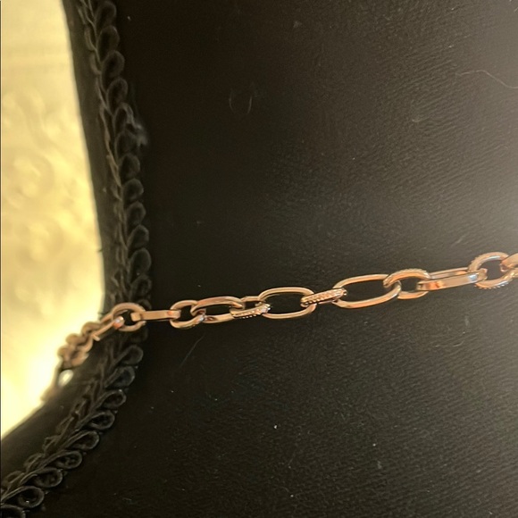 Betsey Johnson Gold Cream Floral Geometric Necklace - Picture 7 of 9